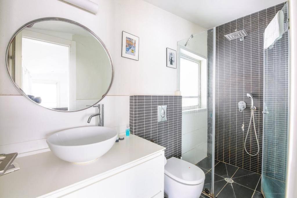 Appartement Renovated Penthouse Near Hayarkon Park - 3 Bedroom Tel-Aviv